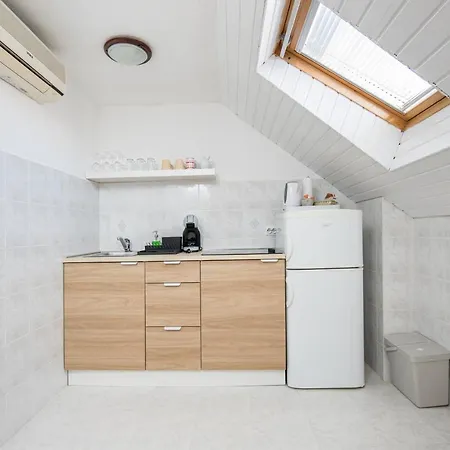 Top-floor In Center