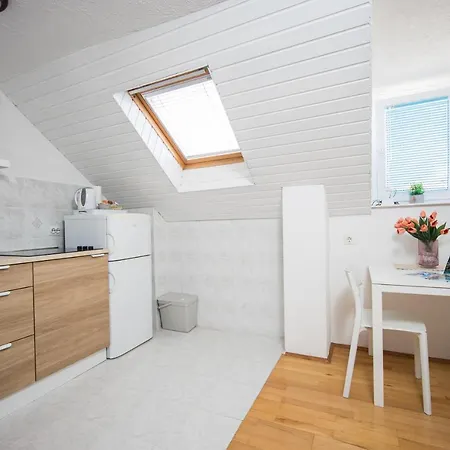 Top-floor In Center *