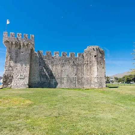 Top-floor In Center * Trogir