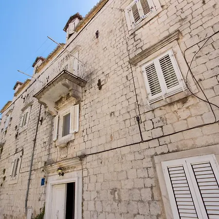 Apartman Top-floor In Center