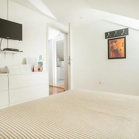 Apartment Top-floor In Center *